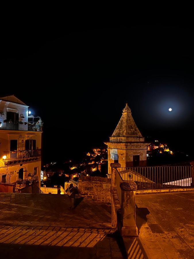 Appartamento BAROCCO-Casa in via Giusti Ragusa Esterno foto